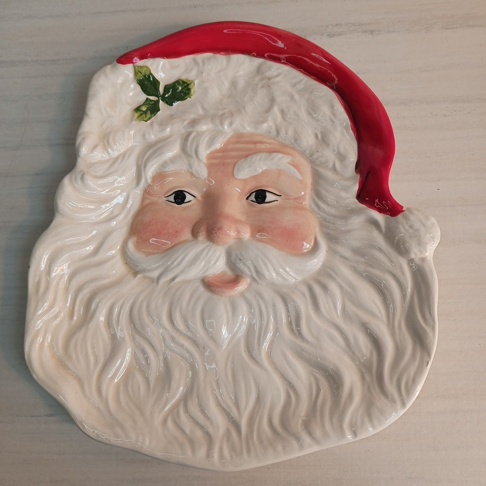 Santa Face Ceramic Cookie Plate 9 x 8 Christmas Holiday